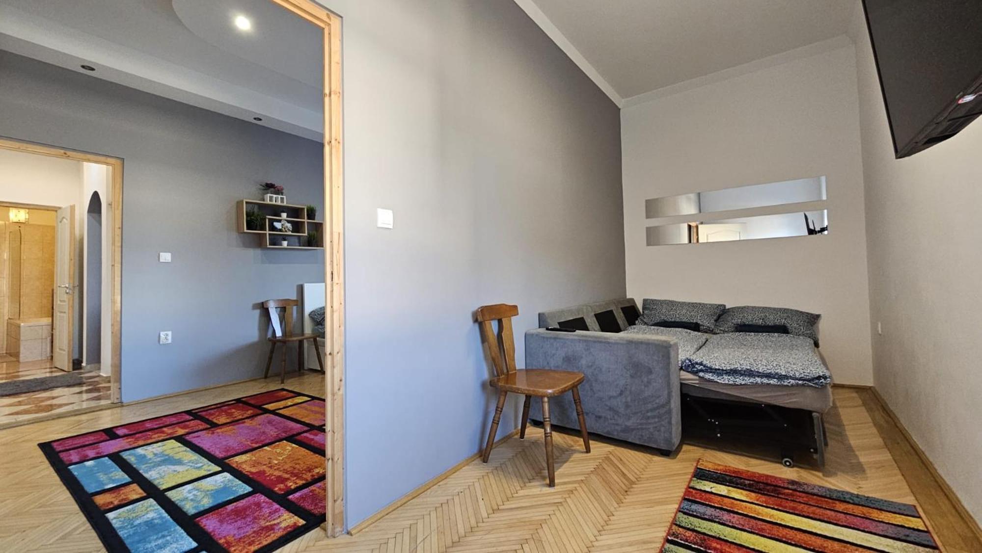 Lovely Central Apartment With Free Parking, Koezponthoz Koezeli 3 Szobas Lakas Győr Eksteriør billede
